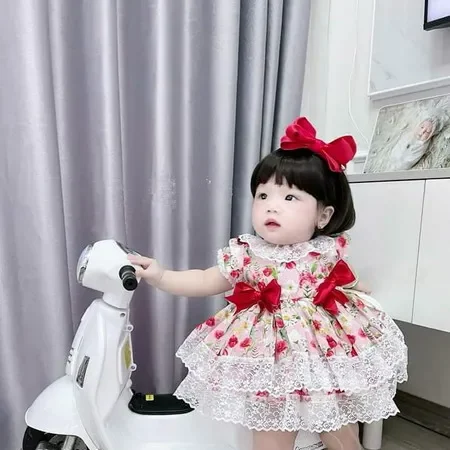 Jesusito de Niña-Dulce-estampado-Vietnam-Irlanda-Madrid