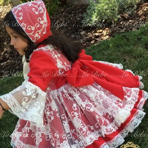 vestido niña rojo bordado tul con capota y lazo trasero